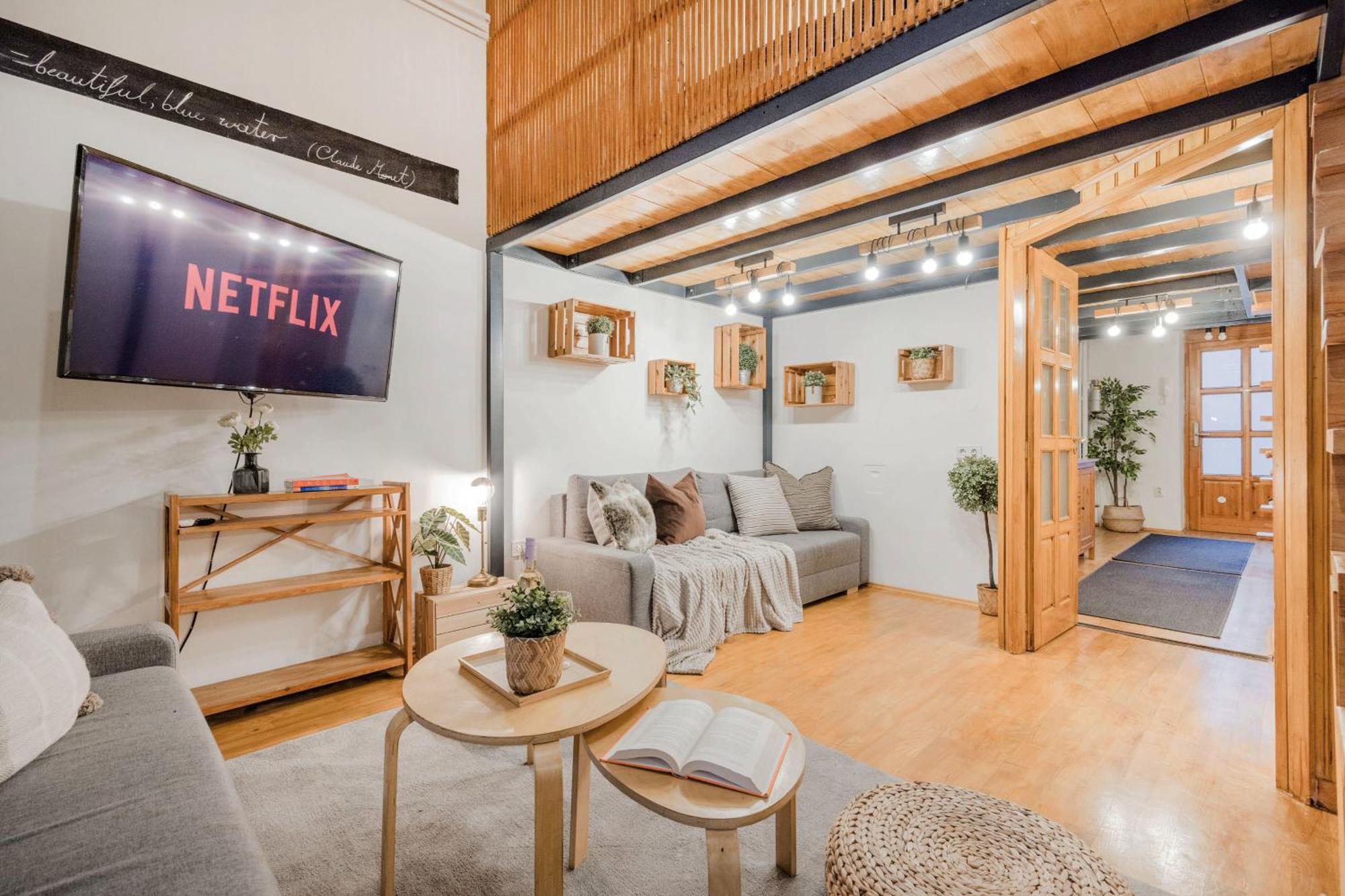 Wellness Wonderland: Garden, Sauna, Jacuzzi In Cbd Budapest Esterno foto