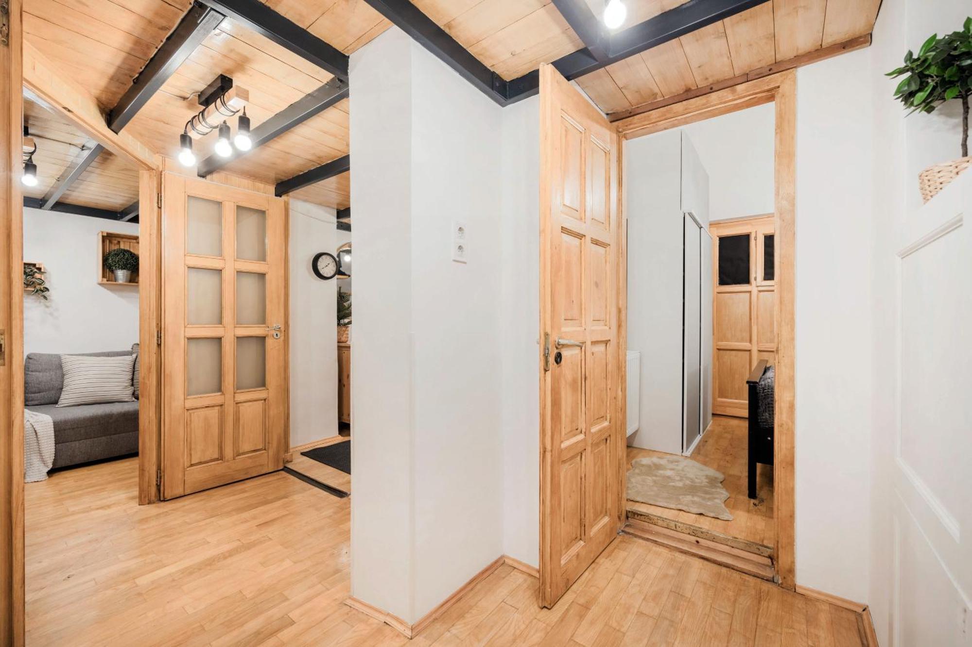 Wellness Wonderland: Garden, Sauna, Jacuzzi In Cbd Budapest Esterno foto