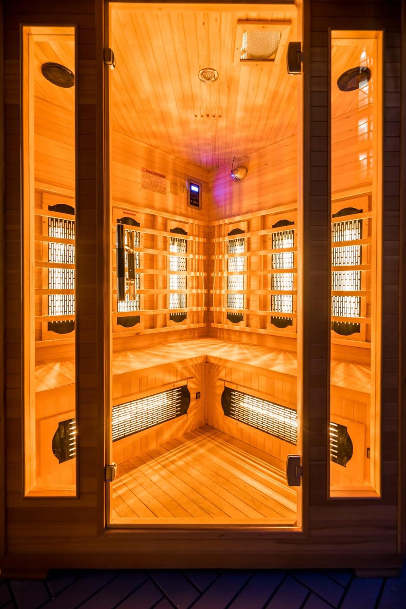 Wellness Wonderland: Garden, Sauna, Jacuzzi In Cbd Budapest Esterno foto
