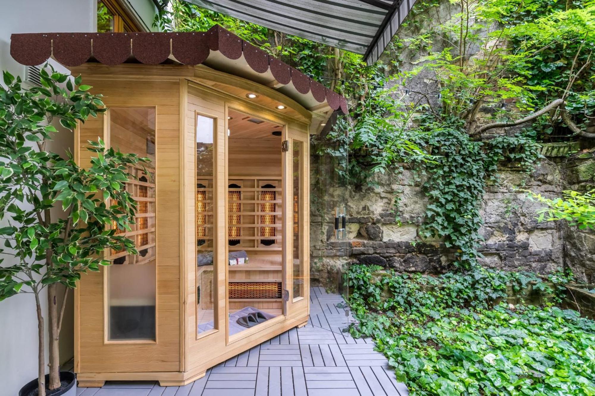 Wellness Wonderland: Garden, Sauna, Jacuzzi In Cbd Budapest Esterno foto